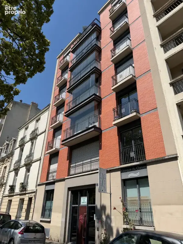 Appartement de 78 m², grand salon séjour avec balcon - photo 1
