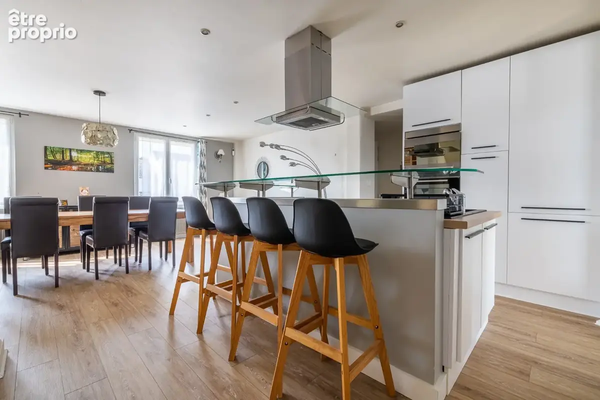 A vendre maison climatisée Sainte Genevieve des Bois (91700) véritable coup de cœur dans le Triangle d’Or : une maison individue - photo 6