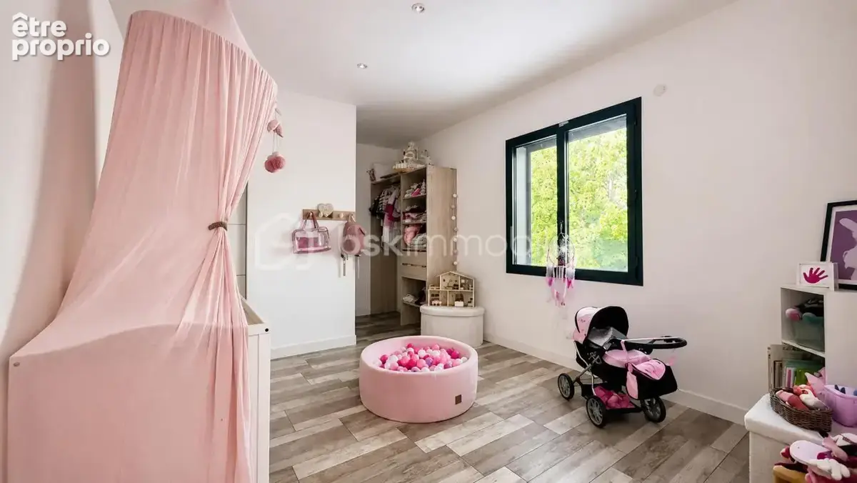 Achat d'une Villa contemporaine RT 2012 de plain-pied – 130 m² habitables + 130 m² aménageables – Piscine – Terrain 1 500 m² - photo 12