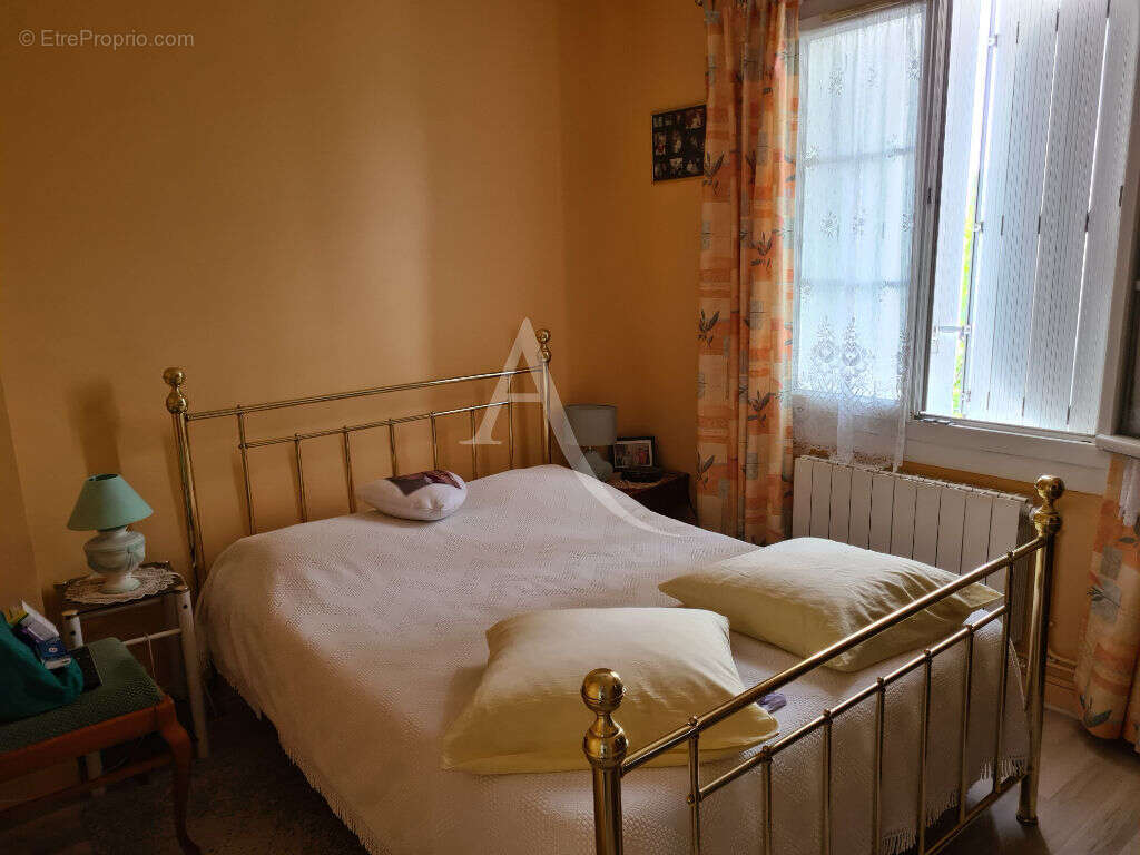 Maison à SAINT-NAZAIRE-SUR-CHARENTE