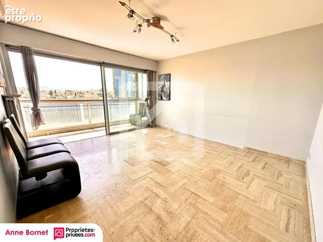 Appartement 4 pièces 89 m2 avec 3 loggias, parking au sous-sol - photo 3