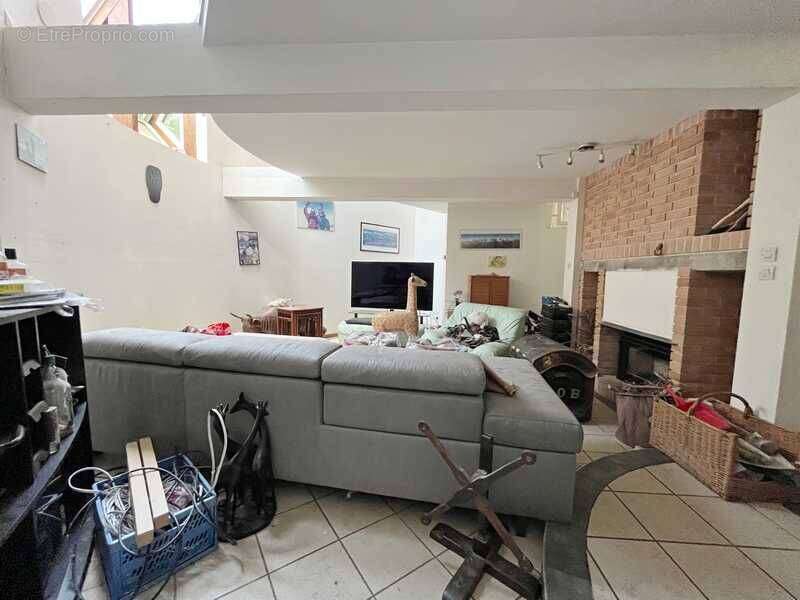 Maison 320 m² à Gisors  - photo 4