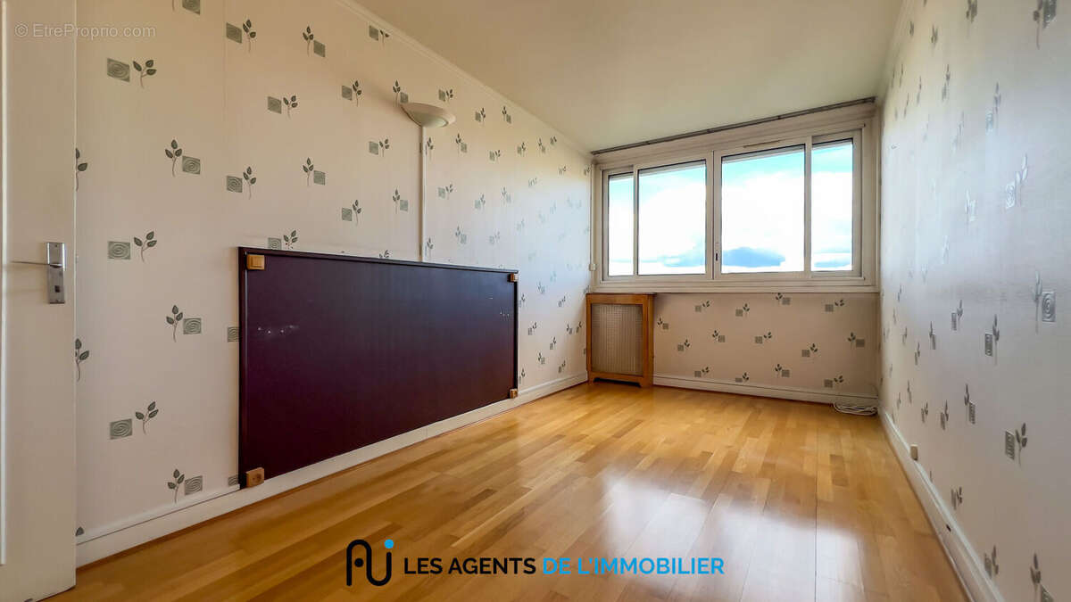 Appartement à NANTERRE