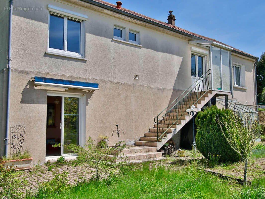 Maison à LA CHAPELLE-SAINT-LAURENT