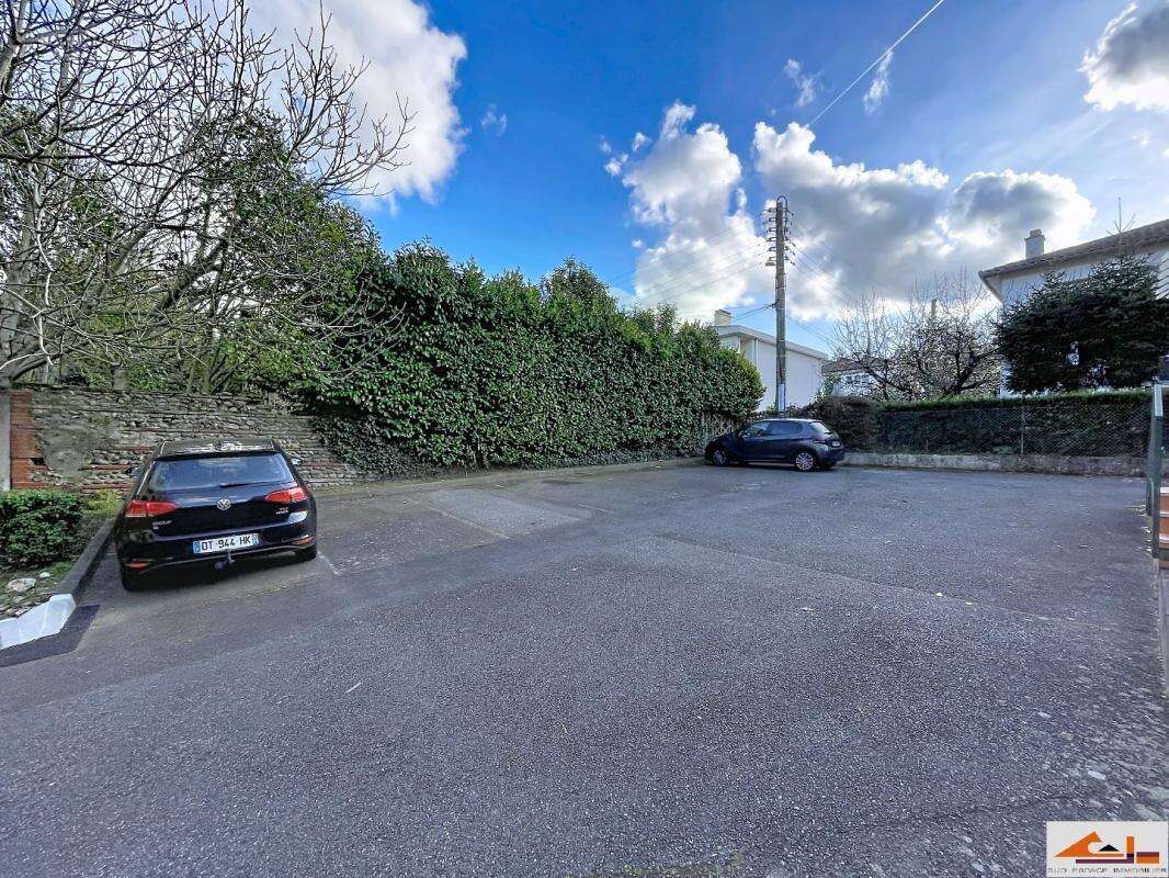 Appartement à RAMONVILLE-SAINT-AGNE