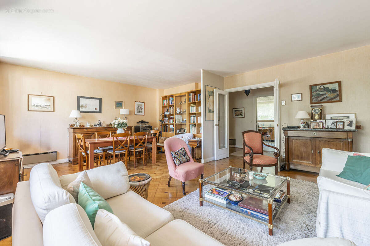 Appartement à GARCHES