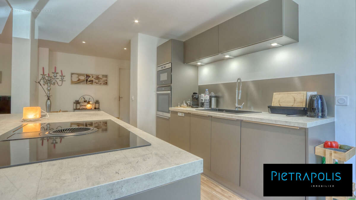 Appartement à SAINTE-FOY-LES-LYON