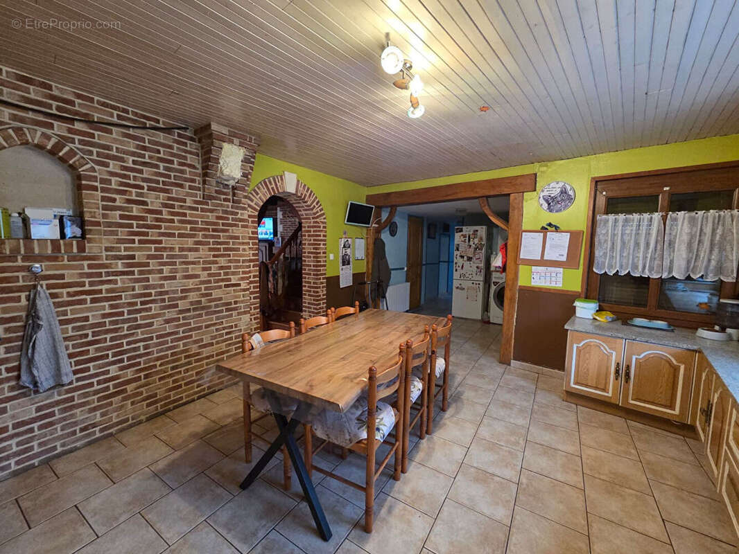 Maison à PUISIEUX-ET-CLANLIEU