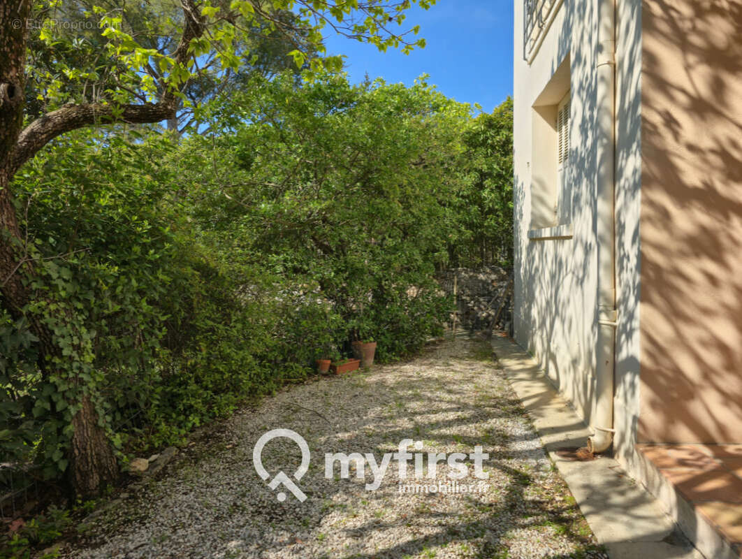 Bâtisse de caractère sur les hauts de Toulon - photo 6