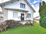 Maison à NEUFCHATEAU