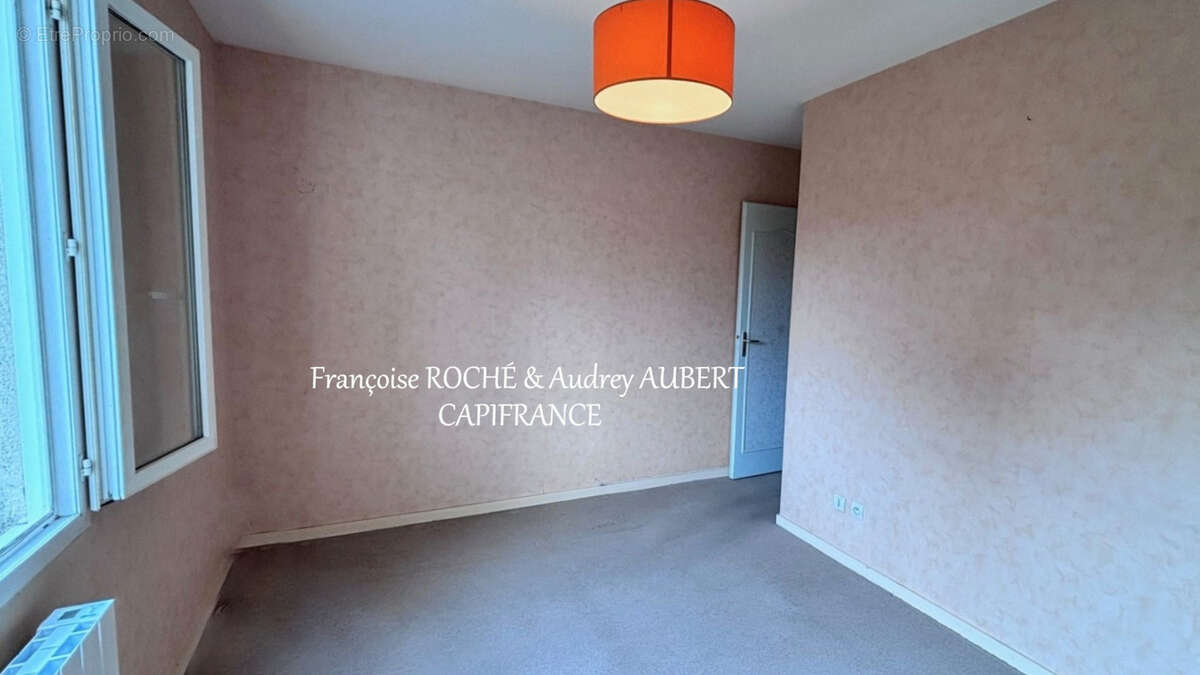 Maison 88m2 - plain-pied - 4 pièces - 3 chambres - garage - jardin clos à SAINTES (17)- Quartier La Fenètre - photo 8