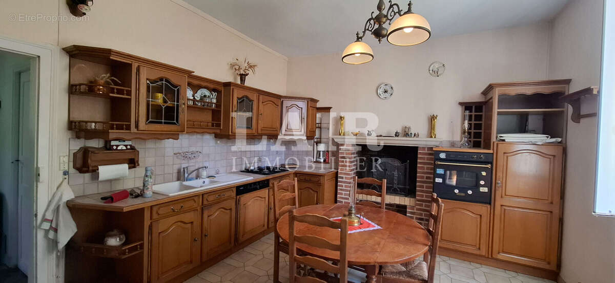 Maison de Maître et ancien presbytère - Ref S15421 - photo 6