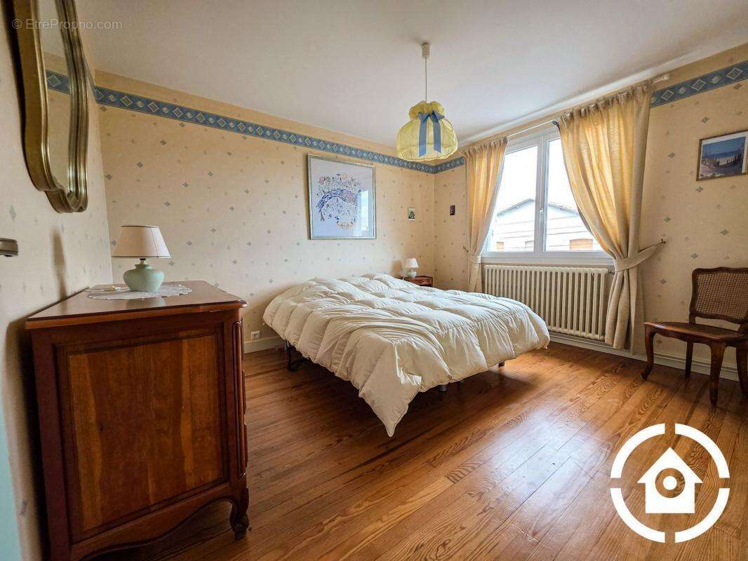 Maison familiale 4 chambres + dépendance et cour - photo 25