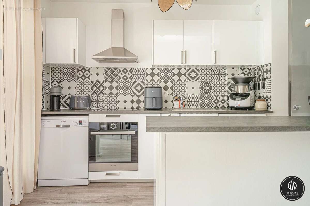 Appartement à MARSEILLE-9E