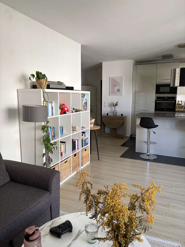 Appartement à PARIS-20E