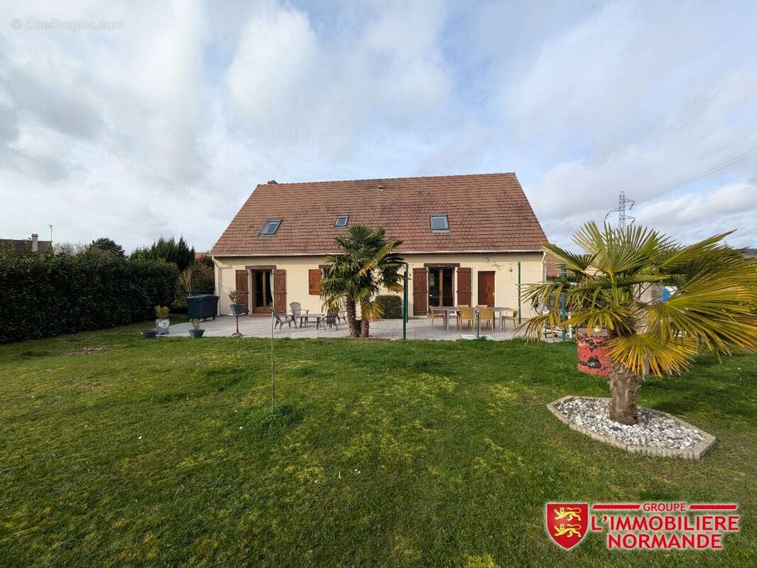 Maison à LIMETZ-VILLEZ