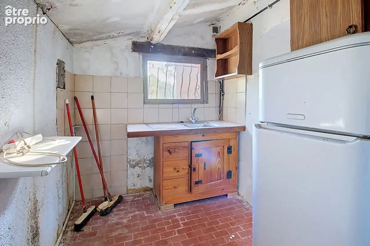 À VENDRE EN EXCLUSIVITÉ - TRANS-EN-PROVENCE - CABANON sur un terrain en zone naturelle de 1,7 hectares - photo 8
