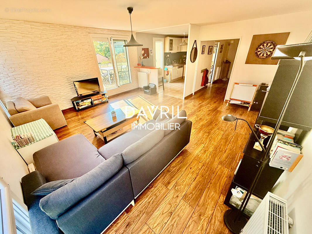 Appartement à ERAGNY