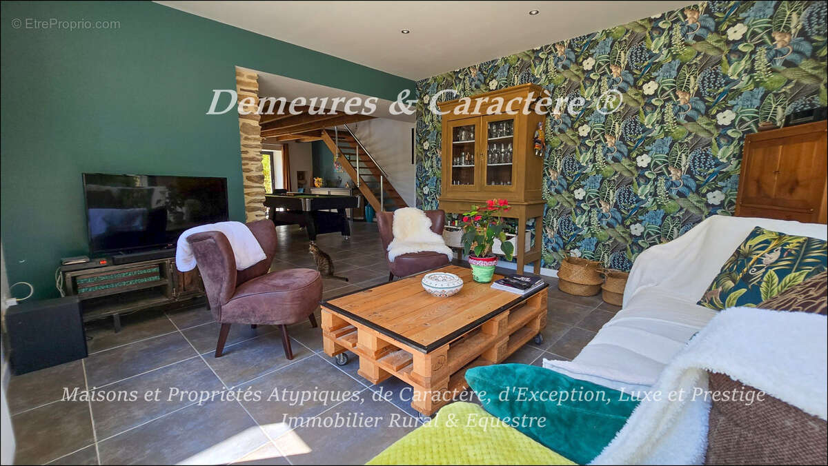 Maison avec piscine et dépendances - photo 11