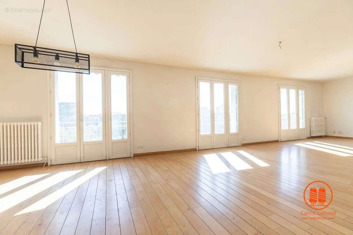 Appartement à LYON-1E