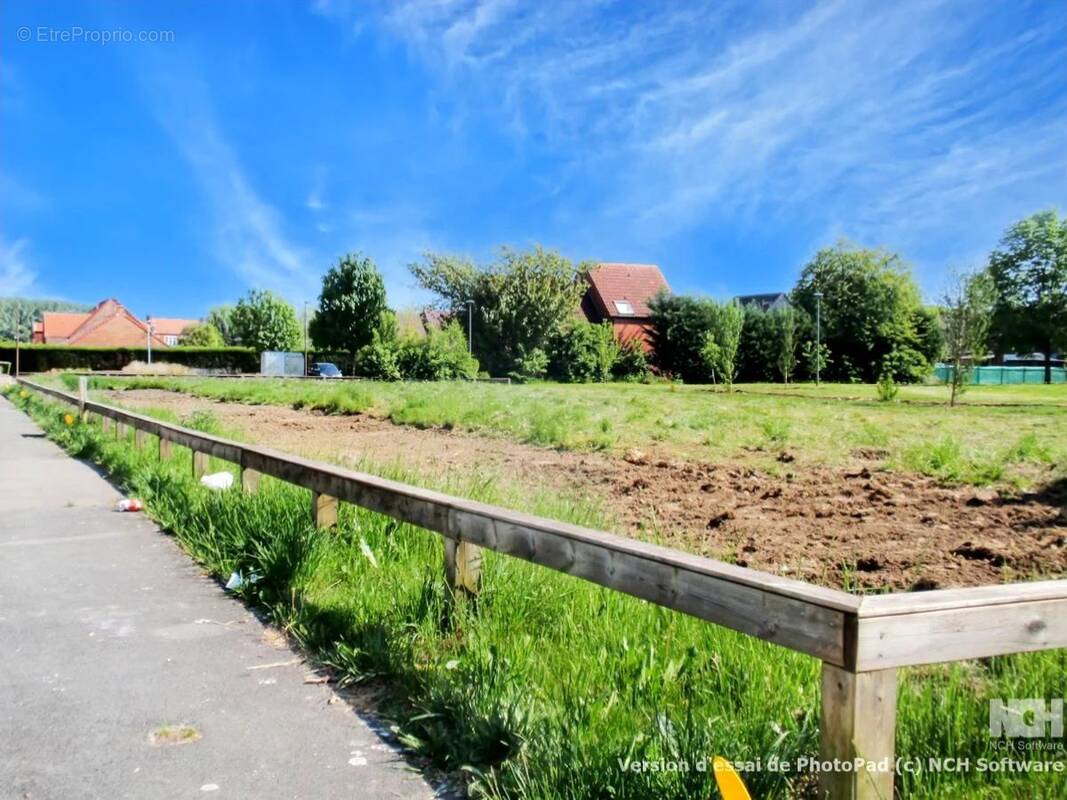 Terrain à RAIMBEAUCOURT
