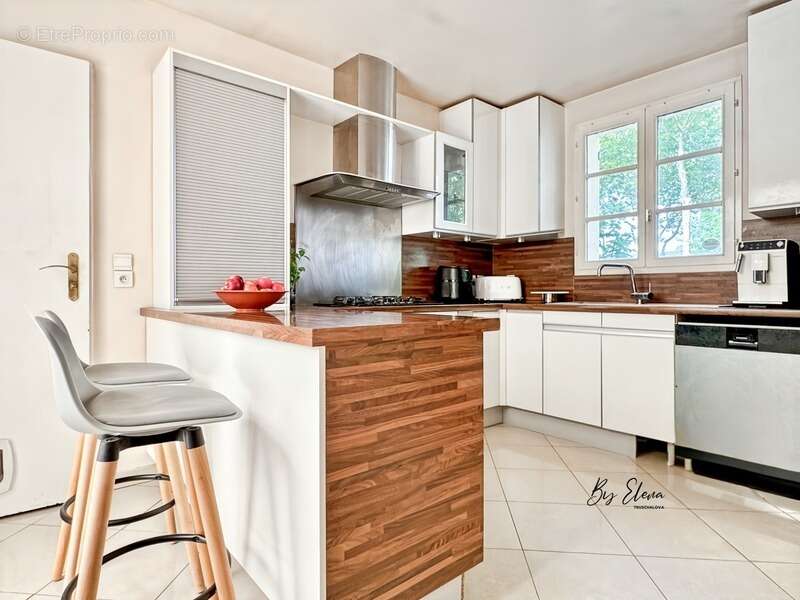 Maison à BUSSY-SAINT-GEORGES