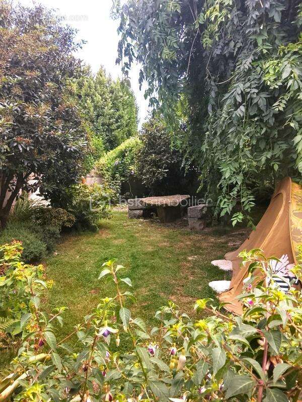 Maison de ville avec jolie jardin au calme - photo 13