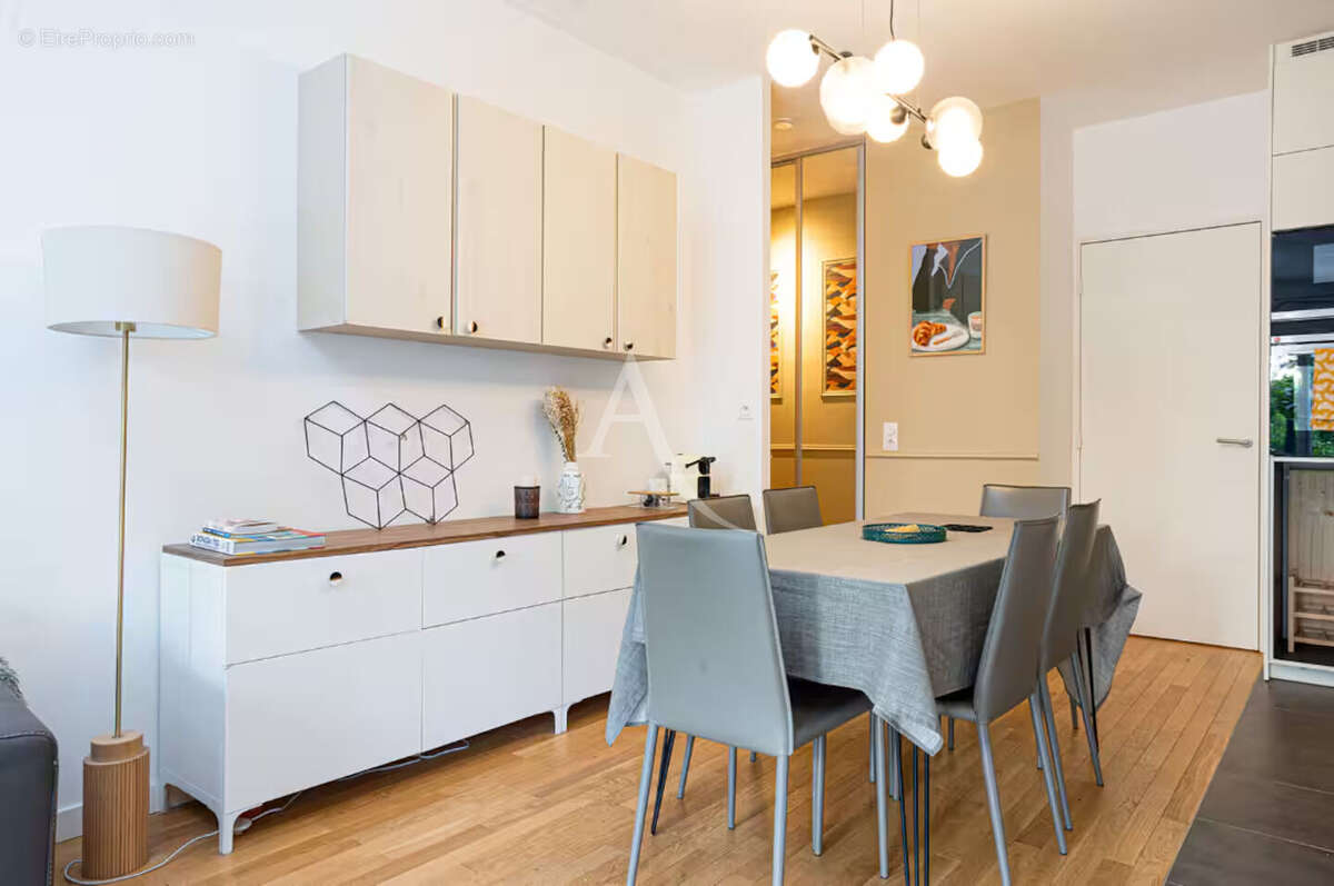 Appartement à SURESNES