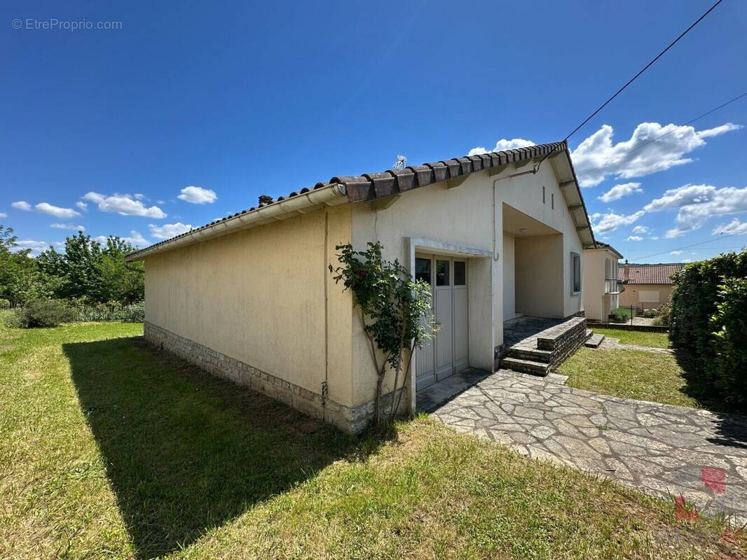 Maison à PRAYSSAC