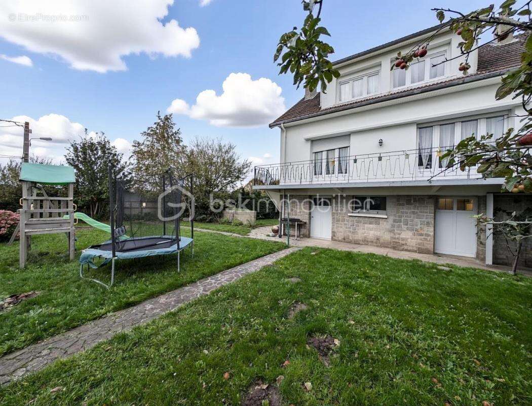 Maison à TOURLAVILLE