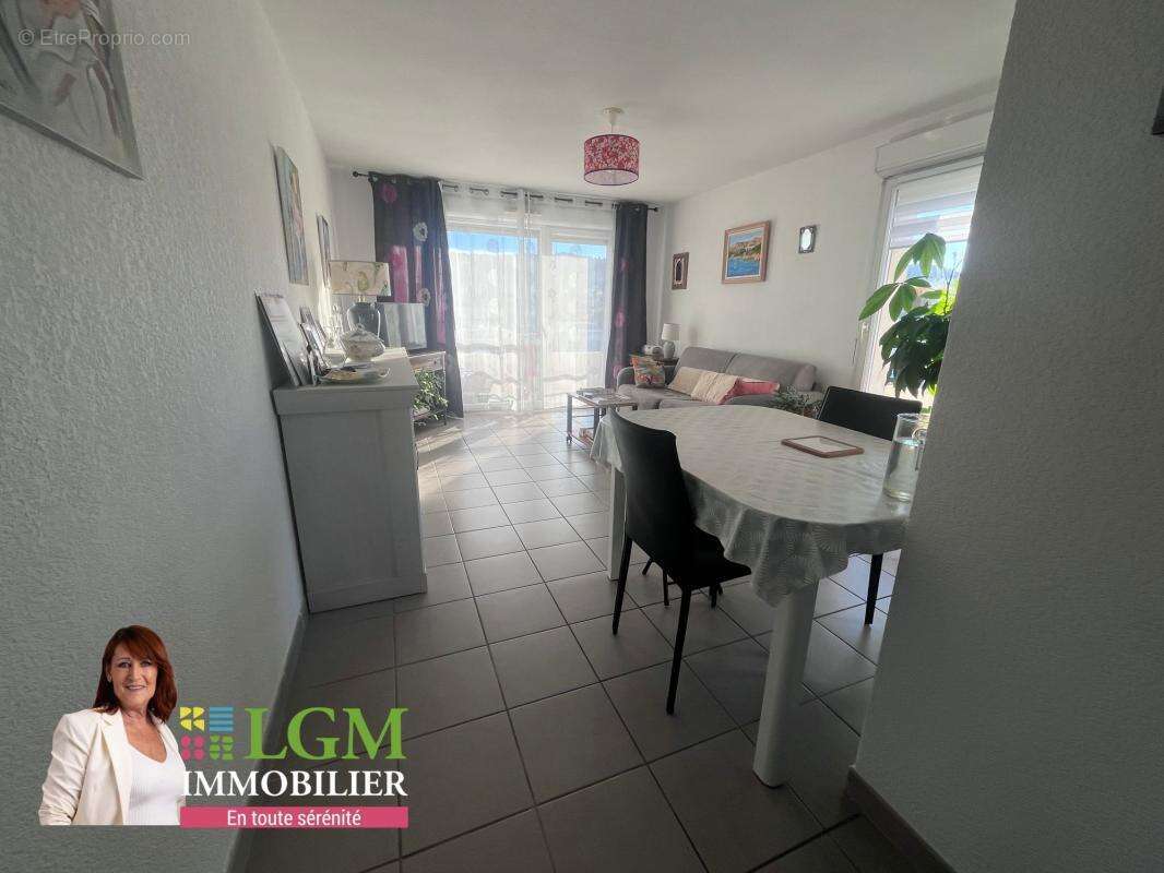 Appartement à CHATEAUNEUF-LES-MARTIGUES