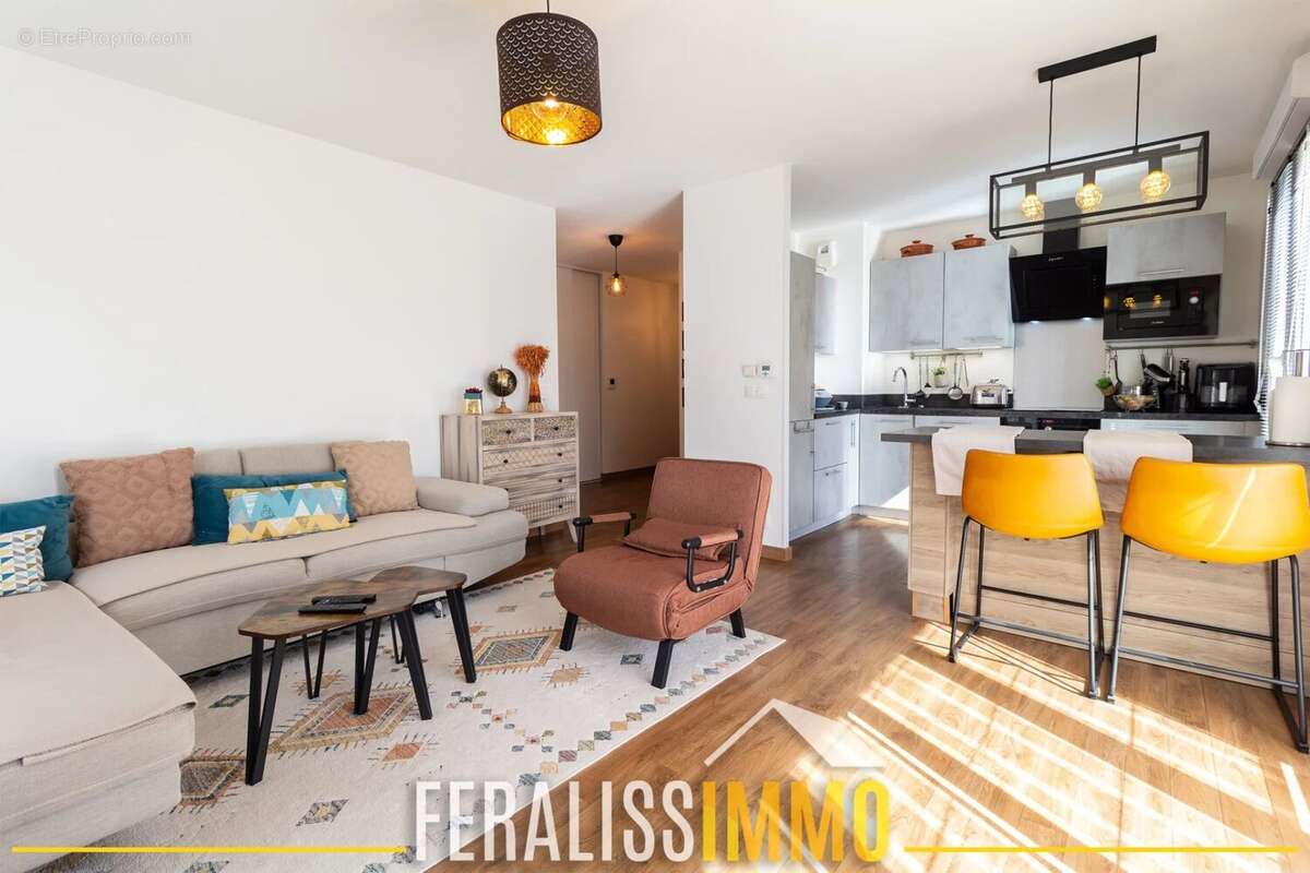 Appartement à VAUREAL