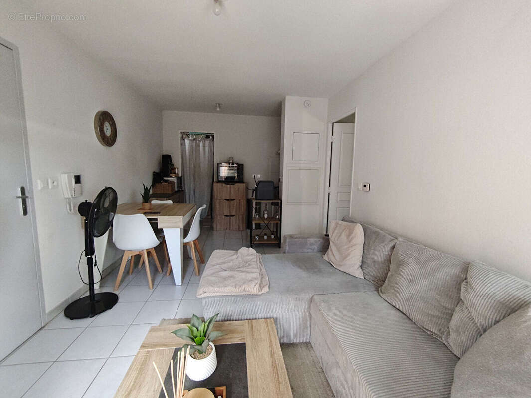 Appartement Garons 2 pièce(s) 39.07 m2 - photo 5