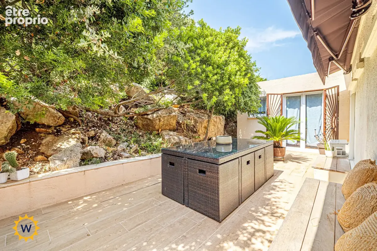 Domaine Hameau de Puissanton – Maison 148m² avec vue mer panoramique, jardin, piscine et tennis - photo 14