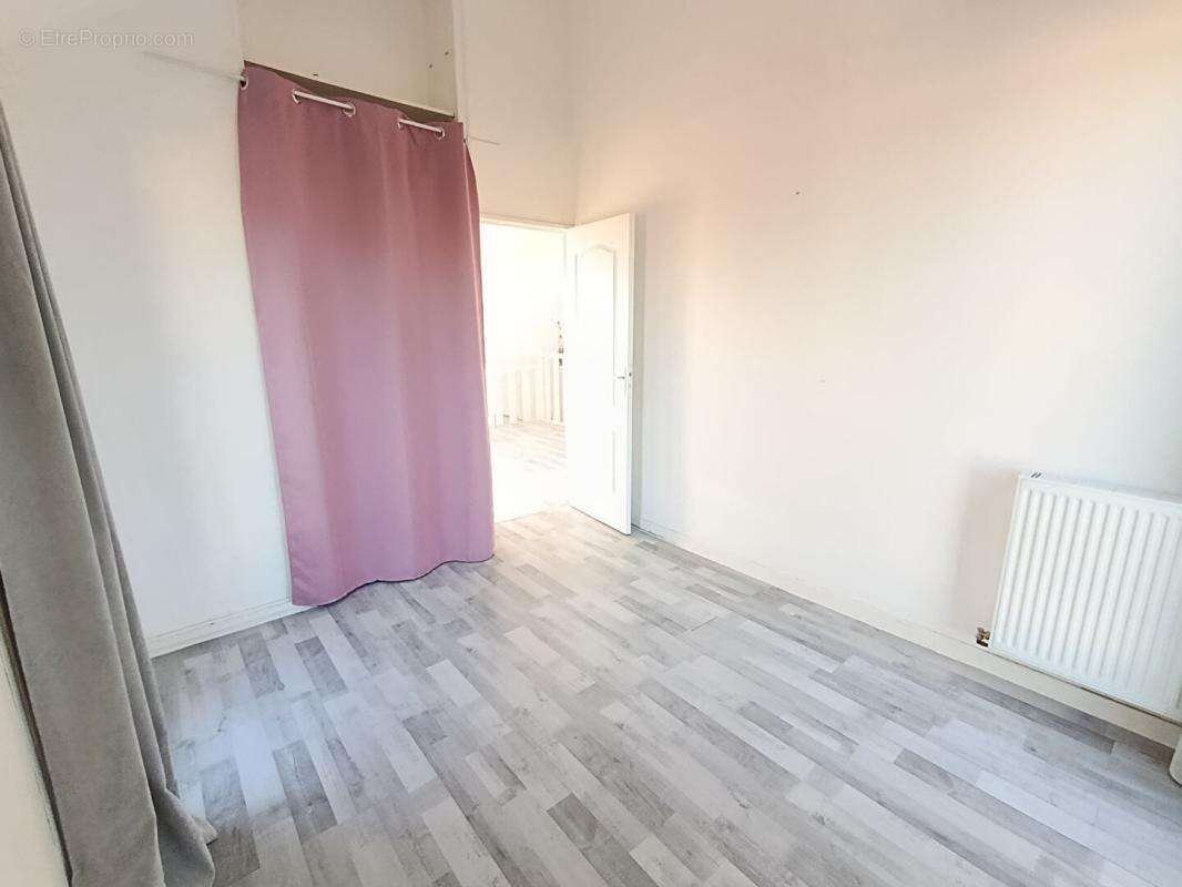 Appartement à MOISSY-CRAMAYEL