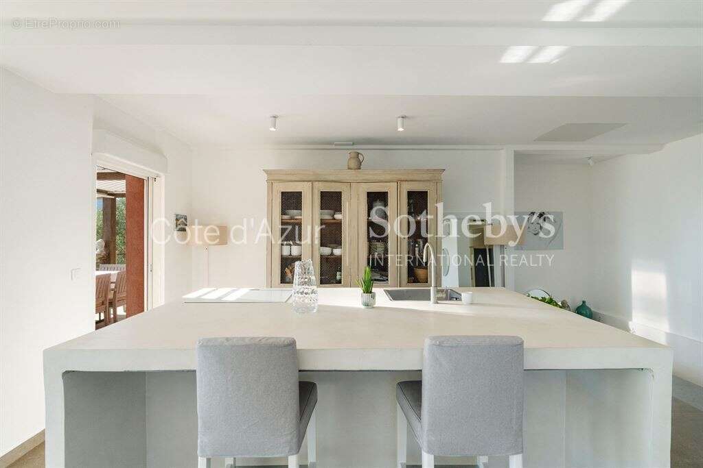 Maison à LES ADRETS-DE-L'ESTEREL