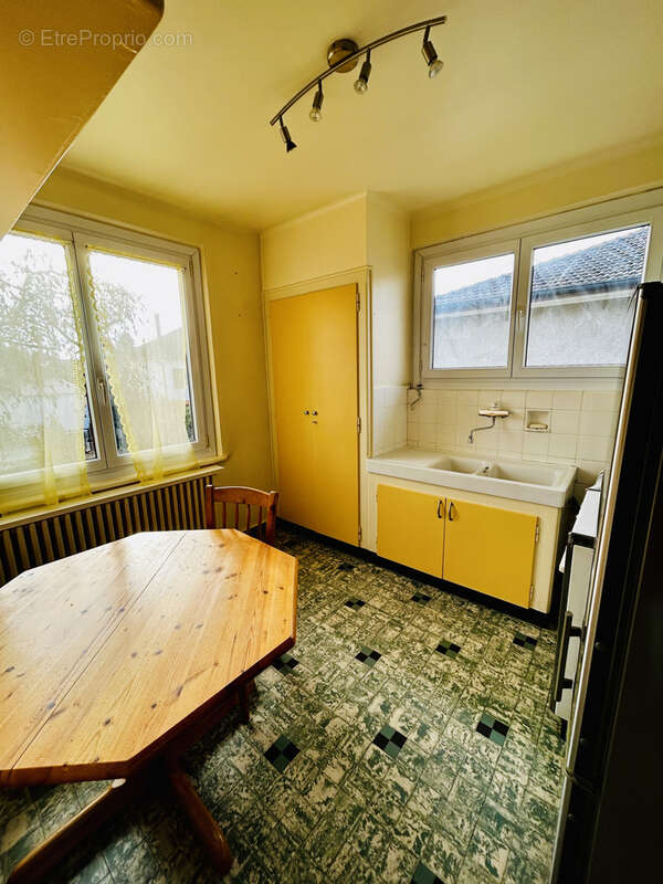 Maison à VILLE-LA-GRAND