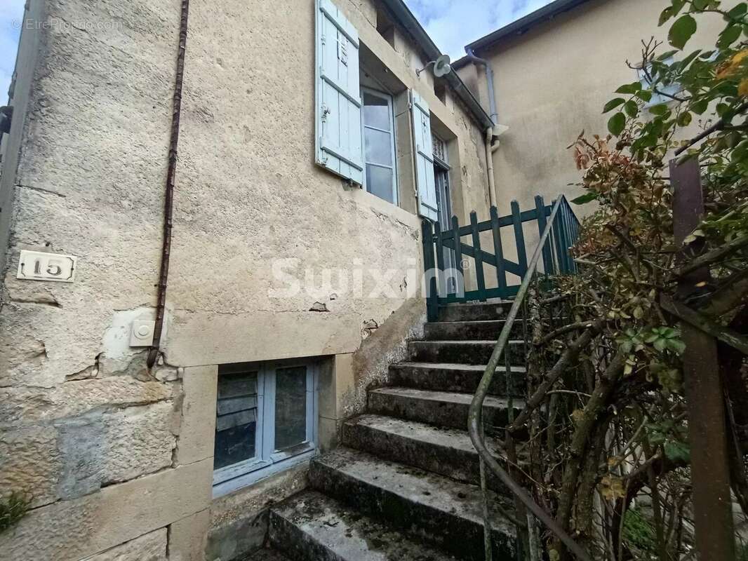 Maison à BIERRY-LES-BELLES-FONTAINES