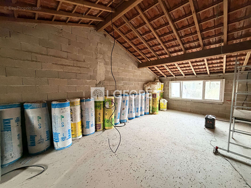 Maison avec travaux - photo 2