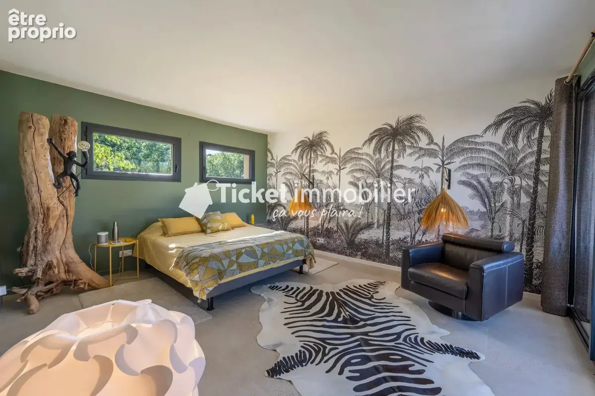 Villa 7 pièces de 304,16m2 avec piscine, carport hors couloir aérien - photo 20