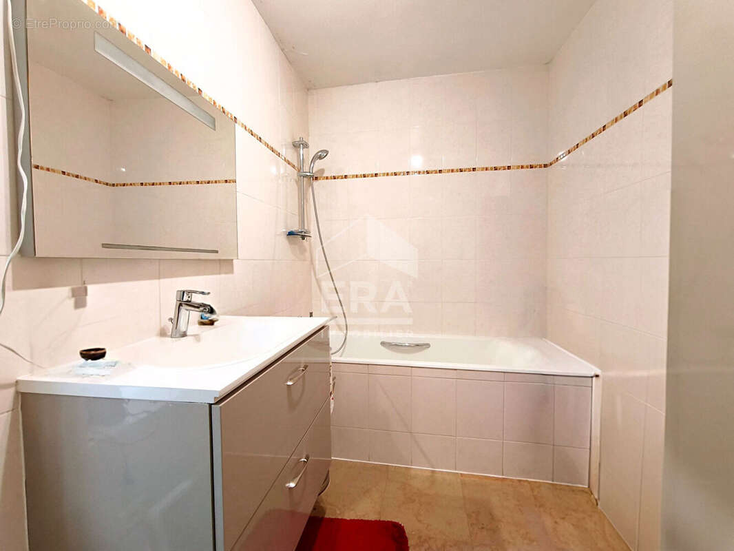 Maison à FONTAINE-LA-RIVIERE