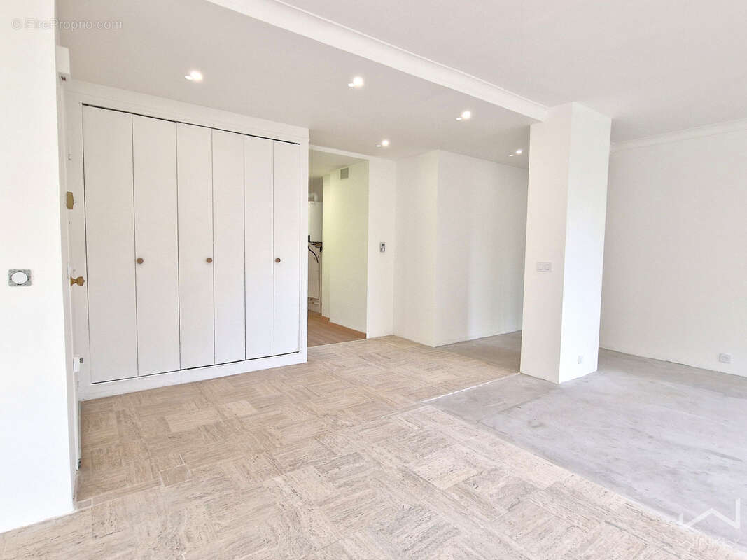 Appartement à ETIOLLES