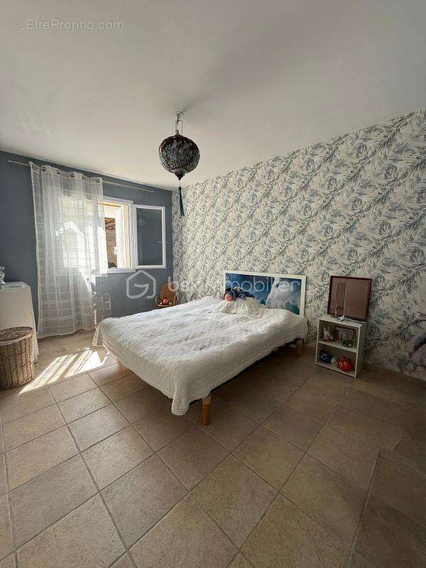 Maison à POUZOLLES