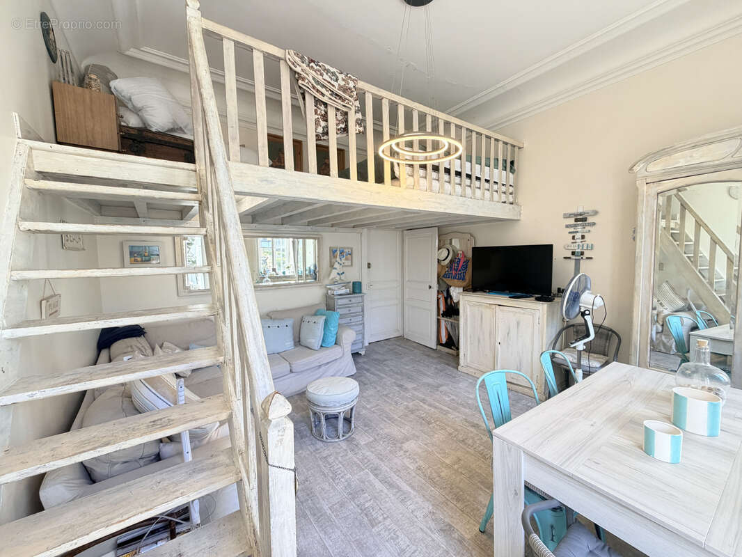 Appartement à TROUVILLE-SUR-MER