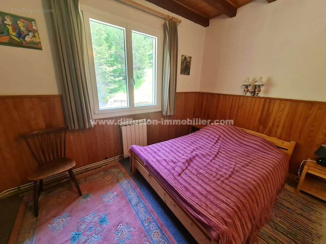 Maison à UVERNET-FOURS