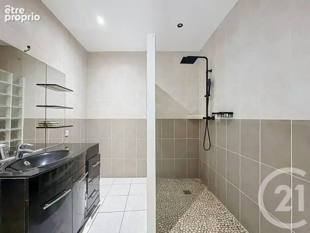 Appartement rénové - photo 7