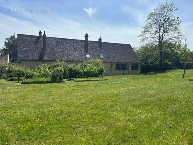 Maison à LONGNY-AU-PERCHE