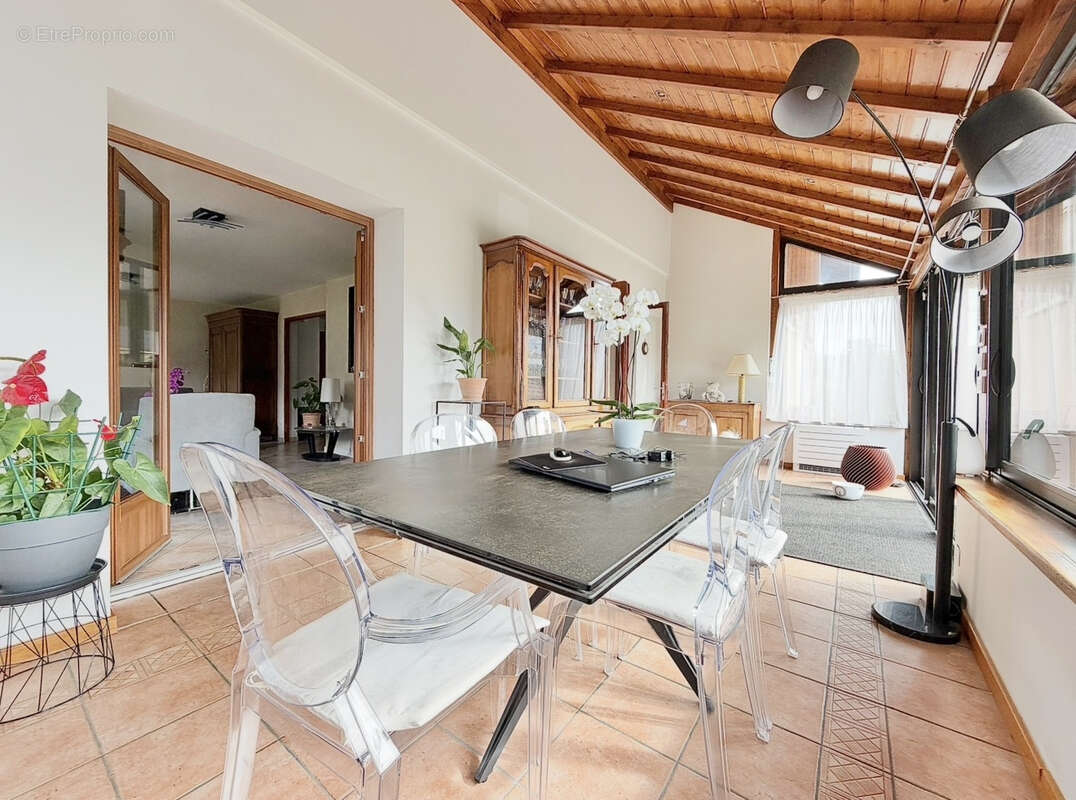 Maison à PEILLONNEX