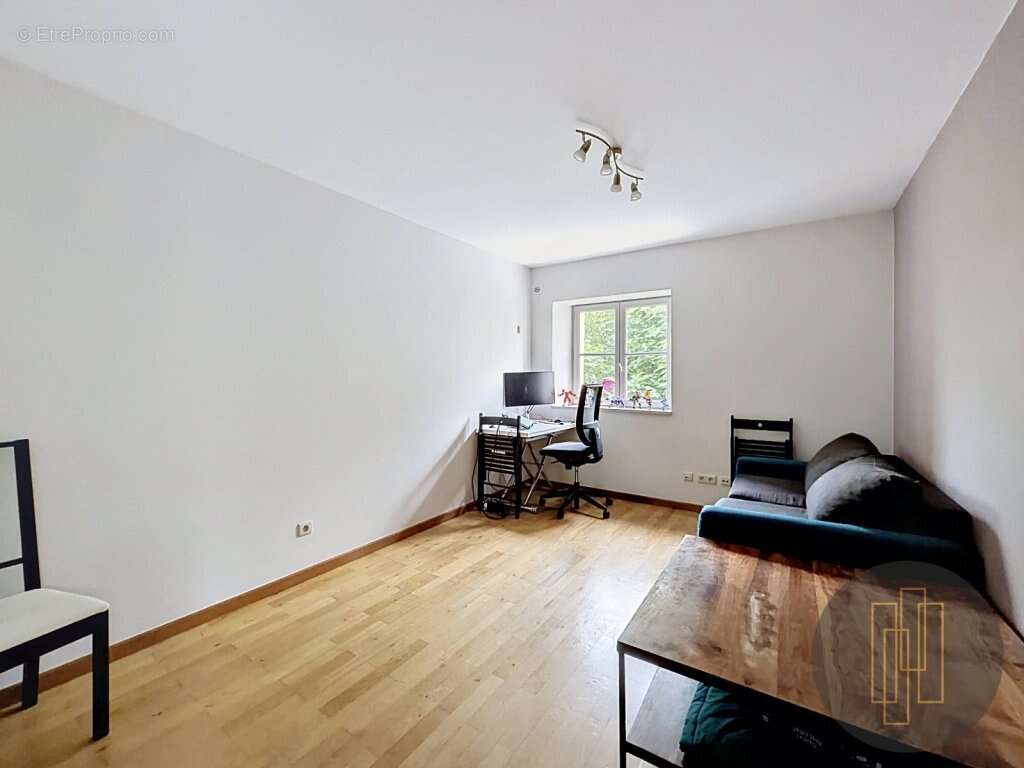 Exclusivité - Liergues Centre Bourg - Loft 5 chambres, 236 m² avec jardin et stationnements - photo 11