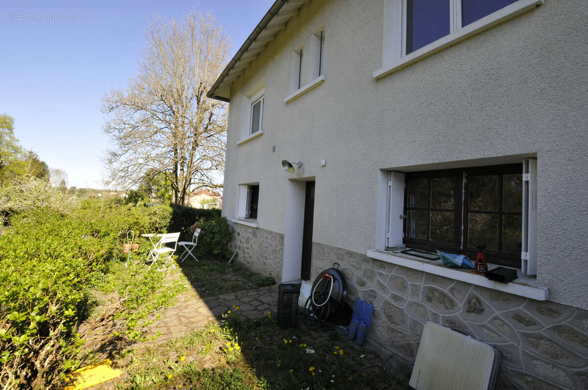 Maison à LE PALAIS-SUR-VIENNE